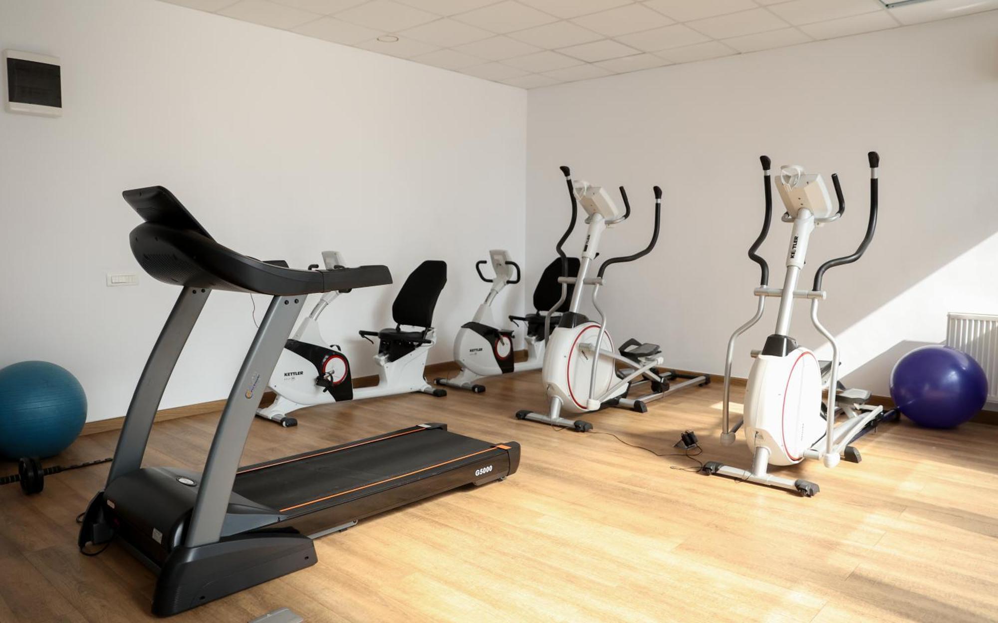 Vitan Central Oasis ---Free Secured Private Parking---Self Check-In-- บูคาเรสต์ ภายนอก รูปภาพ
